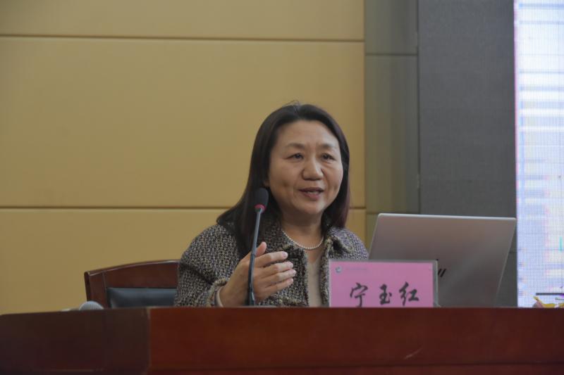 宁教授最近距离.JPG